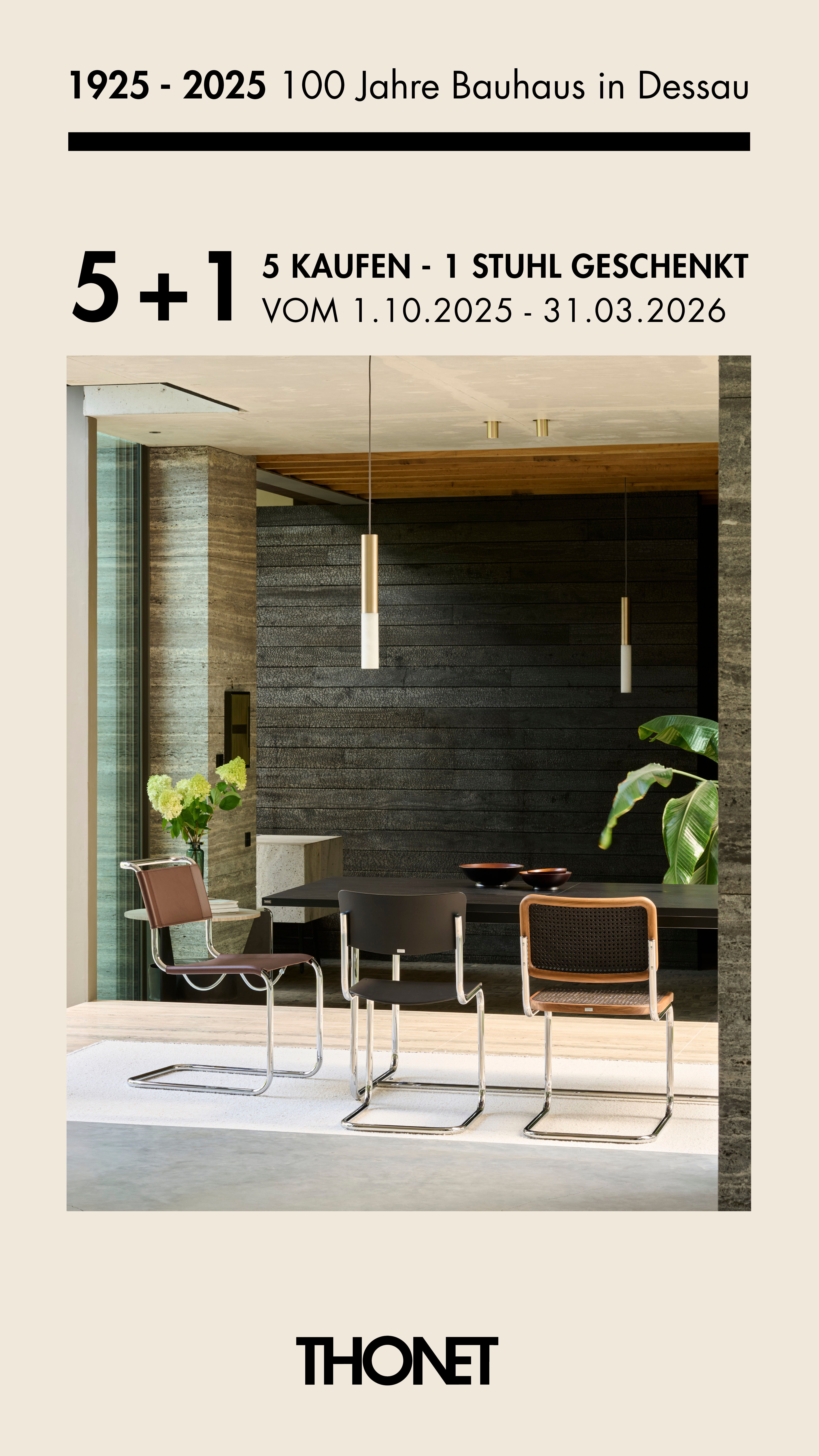 Angebotsplakat für Thonet-Stühle, 5 + 1 Aktion, Bauhaus-Jubiläum 2025 mit stilvoller Inneneinrichtung.